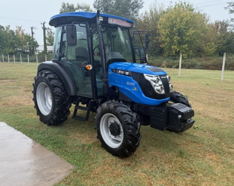SOLIS 50 traktor .